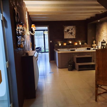 Charme Au Fil De L'Eau Otel Vendieres Dış mekan fotoğraf